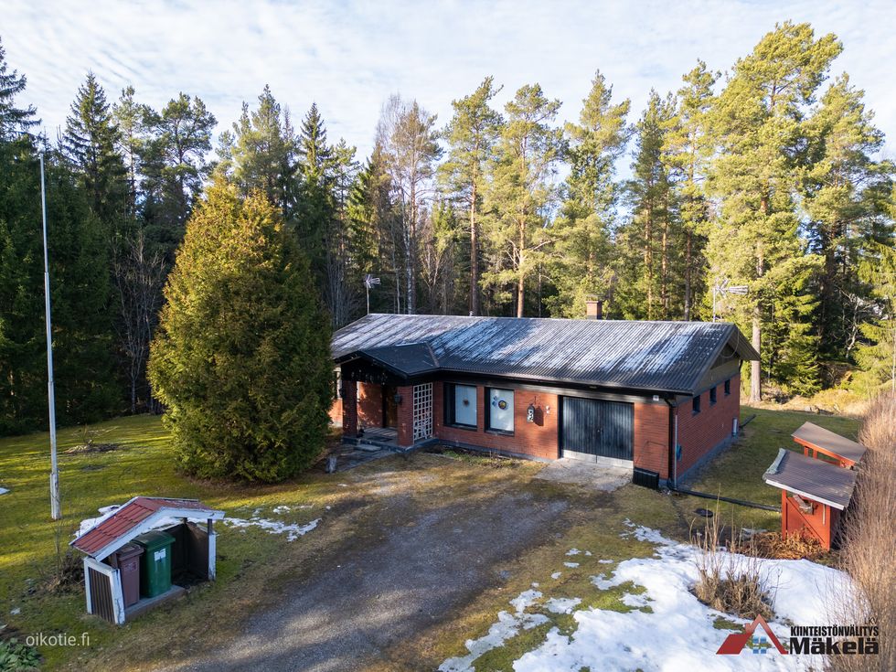 Myllymäentie 11