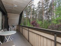 Yläkerran parveke