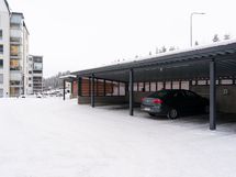 Mahdollista ostaa autokatospaikka