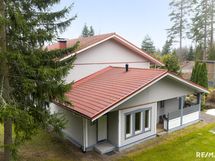 Uima-allasosaston terassi