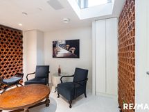 Alakerran viinikellari