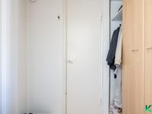 Eteinen