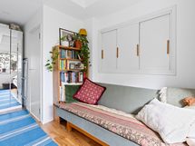 Talonmiehen asunnon makuuhuone