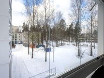 Maisema parvekkeelta.