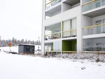 Huoneisto sijaitsee toisessa kerroksessa