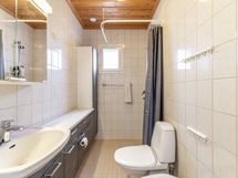 Yläkerran suihku/wc