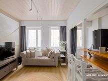 Avara olohuone / avokeittiö