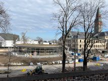 Näkymä olohuoneen ikkunasta 
