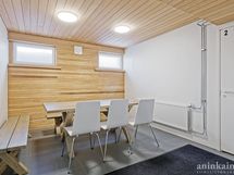 Taloyhtiön saunatilat. Oleskelutila