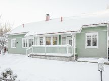 Julkisivu