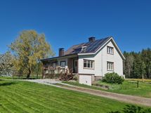 Julkisivu