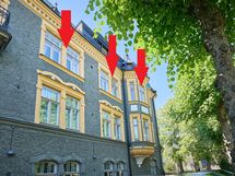 SIJAINTI TALOSSA PUISTON PUOLI