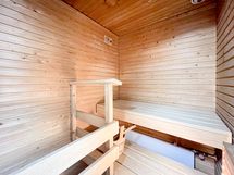 Huoneistossa on oma sauna