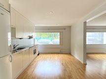 Ruokailutila / avokeittiö