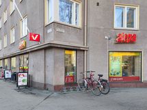 Lähikauppaan kävelee vain muutaman minuutin.