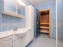 Kylpyhuone ja sauna