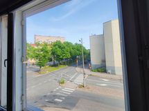 Näkymä asunnosta Mäkelänkadulle