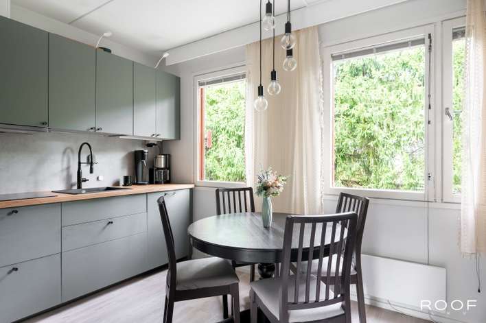 Rivitalo, 3h, k, wc, kph, s, piha, parveke, autotalli, 86 m², Tapaninkylä, Helsinki