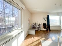 Tervetuloa rauhalliseen taloyhtiöön, 3. kerroksen huoneistoon käytännöllisellä pohjalla!