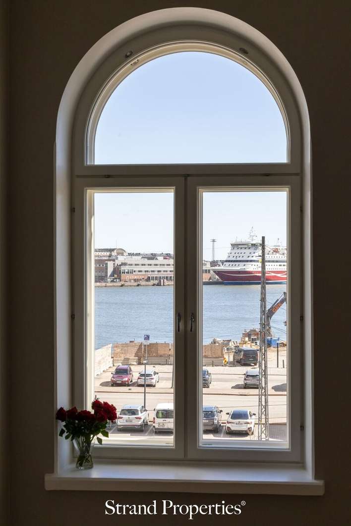 Apartment in Helsinki, Kaartinkaupunki - View 4