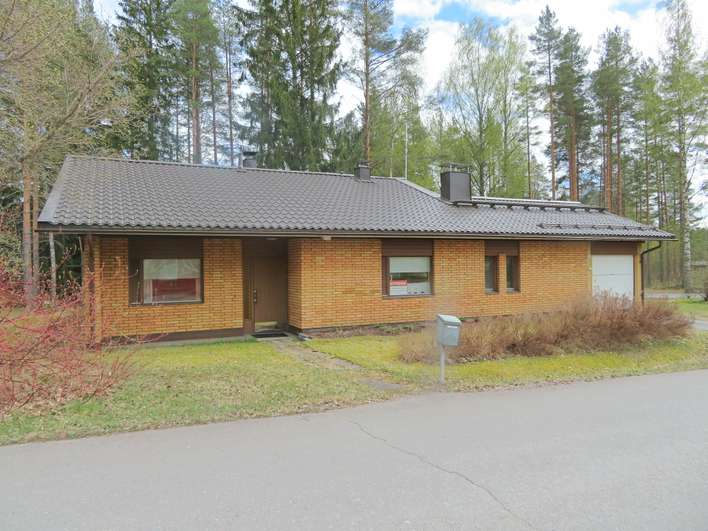 Omakotitalo, 4h + k + s, 117/143 m², Pertunmaa – pohled 2