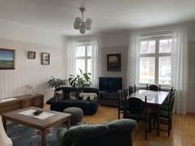 Nämä huoneet kaden puolella