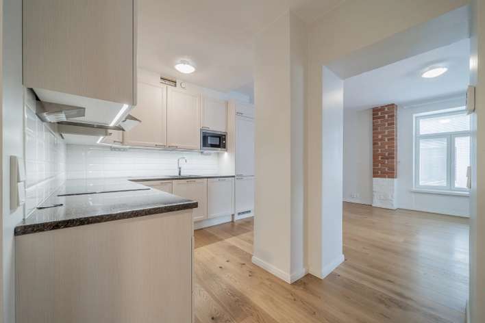 Kerrostalo, 3h+avok+kph+s+p, 77 m², Keskusta – pohled 2