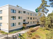 Sijainti talon rauhallisessa päädyssä