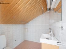Yläkerran wc