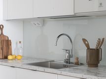 Asunto E33 (2H+KT 39,5 m2) - keittiö