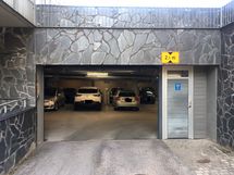 Parkkihalli