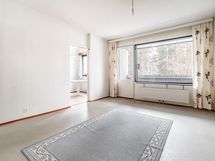 olohuone, josta kulku parvekkeelle