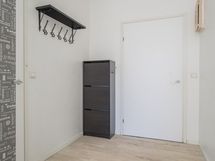 Eteinen