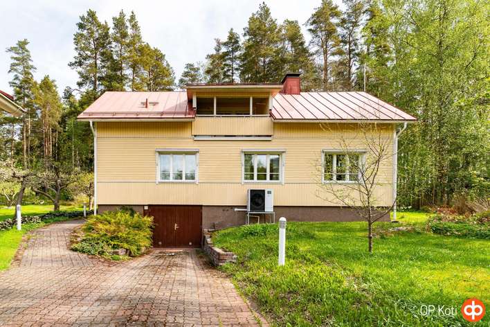Omakotitalo, 5h+k+s+khh+aut, 142/167 m², Vallaa – pohled 4