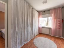 Walk in closet/makuuhuone 1 - Walk in closet/ sov