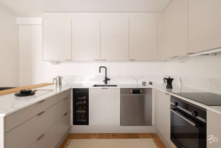 Paritalo, 4h, k, ph, s, kph, wc, aula, vh, et, tk, var, terassi (yj 4h+k+s), 98,5 m², Pihlajarinne – pohled 2