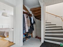 Rintamamiestalon eteinen