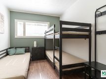 Majatalon majoitushuone.