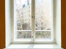Viihtyisä toisen kerroksen läpitalon koti hyvällä sijainnilla!