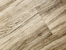 lattia on tyylikästä laminaattia