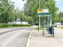 Pysäkki Kiiliänkuja on 2 min asunnolta.