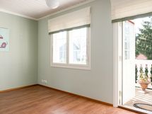 Yläkerran makuuhuone