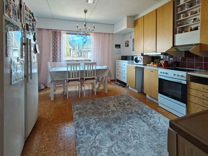 Omakotitalo, 4h+k+s, 112/156 m², Alakylä – pohled 3