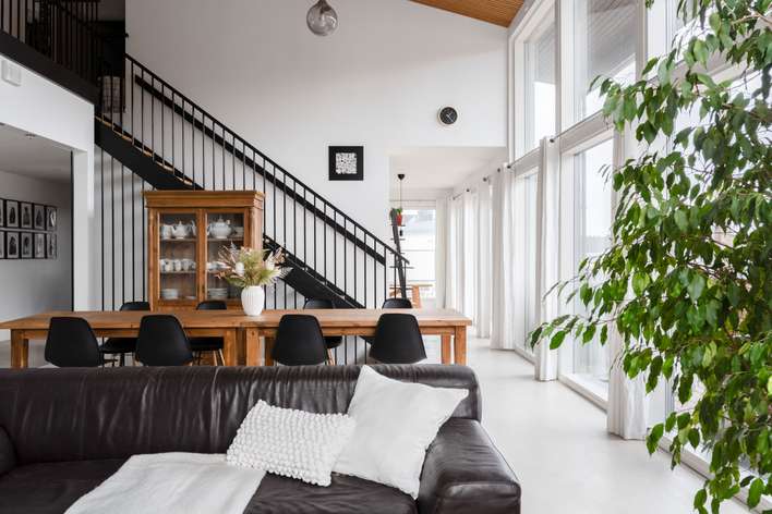 Omakotitalo, 6h+k+khh+kph+s+lasikuisti + monitoimitila+k+kph, 236/378 m², Karhusuo - Näkymä 3