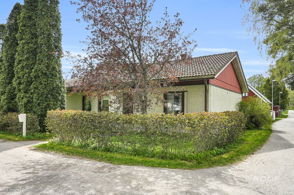 Hyyppäpolku 6 - Vipstigen 6