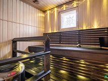 Saunassa hetivalmis kiuas