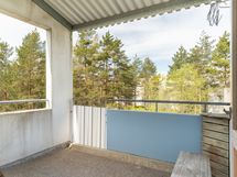 tilava parveke länteen