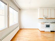 Ruokaryhmä mahtuu hyvin keittiön yhteyteen.