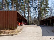 Yhtiön parkkipaikat