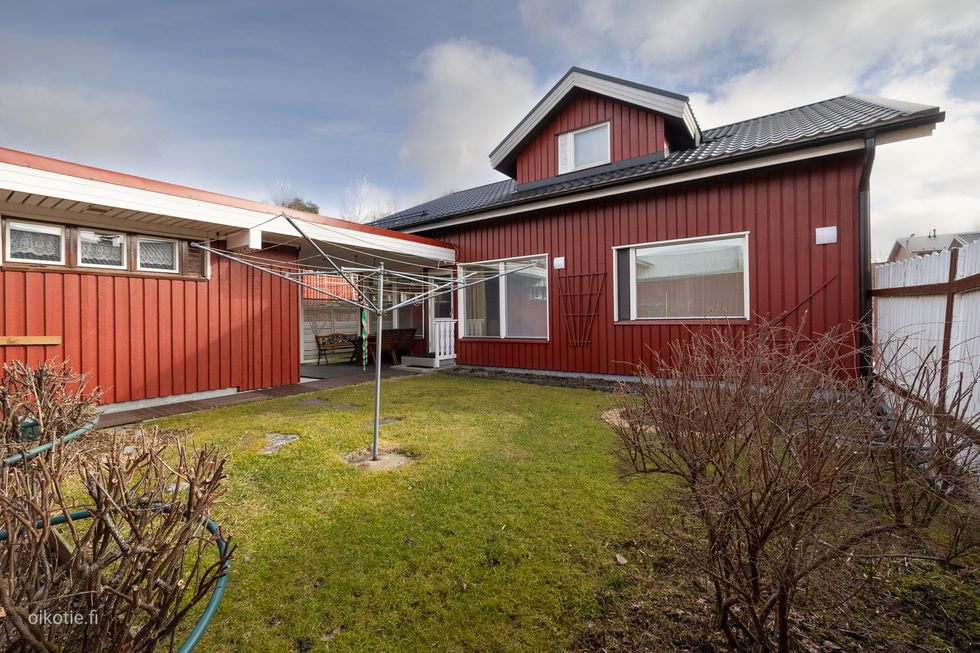 Pappilankatu 39B, Pappilanmäellä